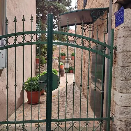 Manono 2 アパート スプリト