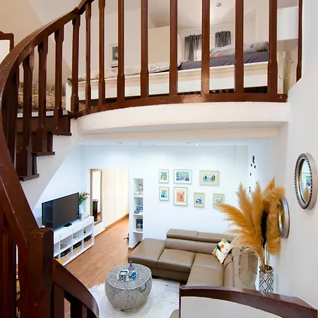 Old Town Manono Apartman Split